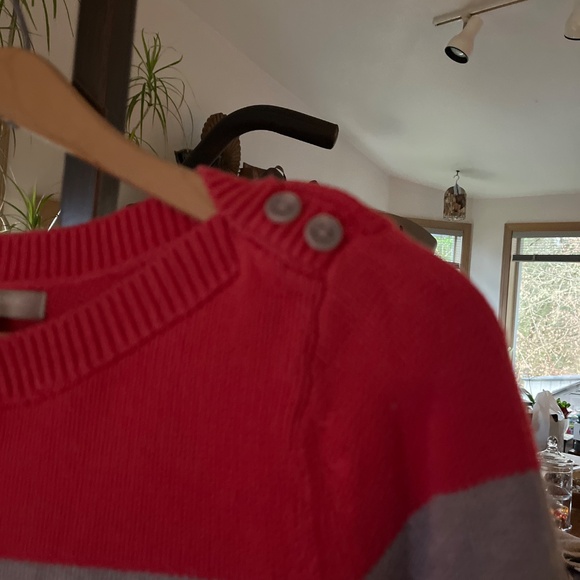 Top - Picture 3 of 5